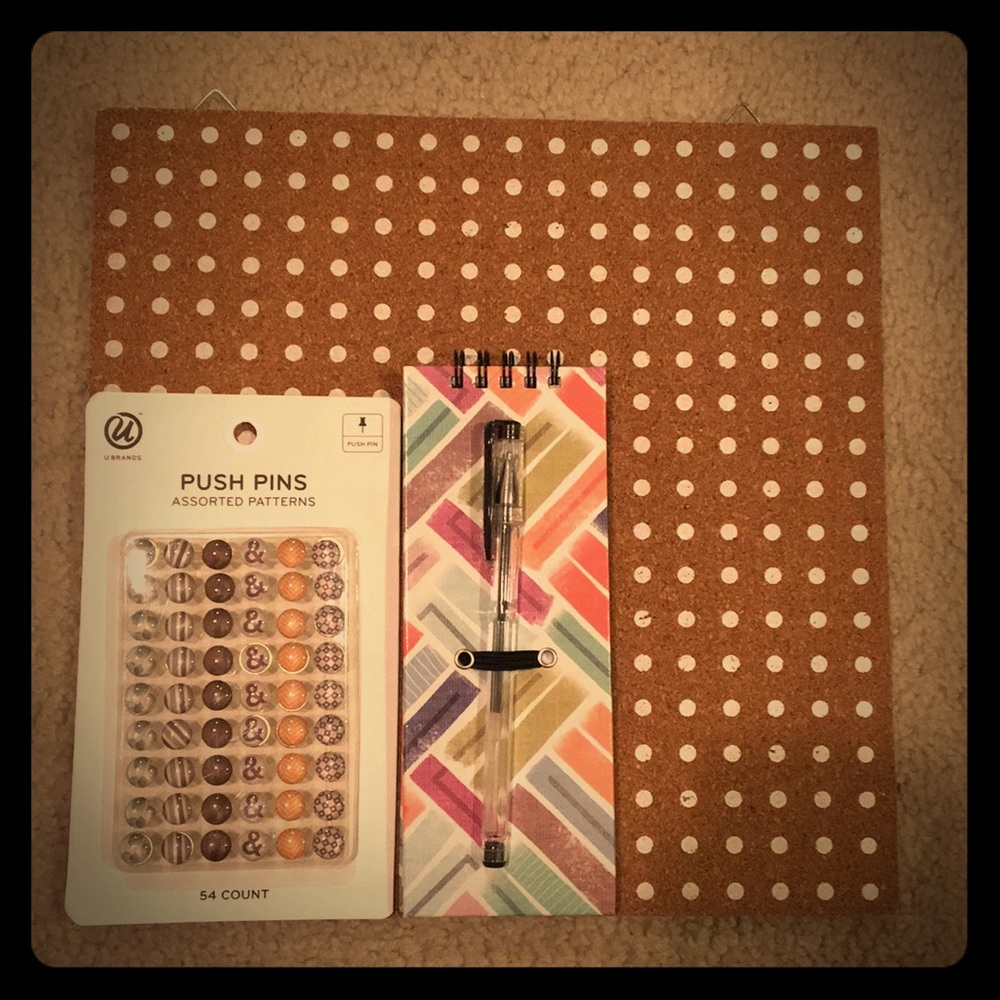 UNUSED Push-Pin board WITH pins, notebook & pen!!